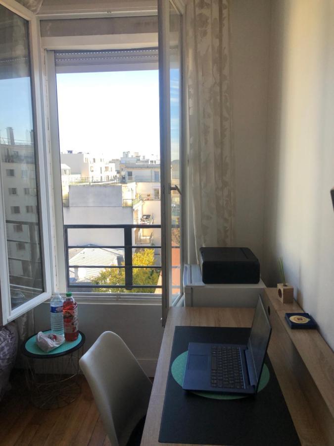 Appartement Tres Calme A 10Mn De Paris - Woman & Couples Only Курбевуа Экстерьер фото