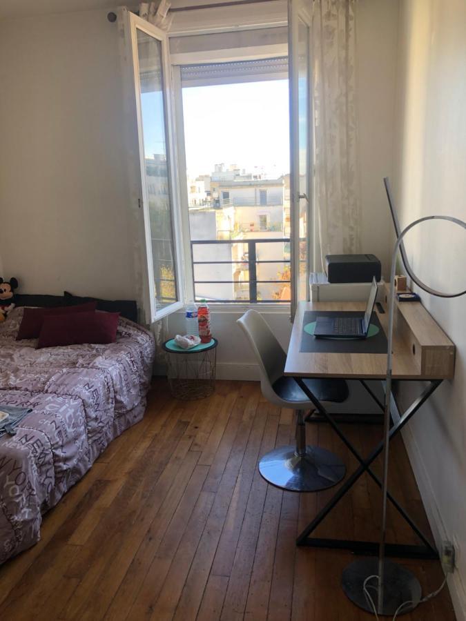 Appartement Tres Calme A 10Mn De Paris - Woman & Couples Only Курбевуа Экстерьер фото